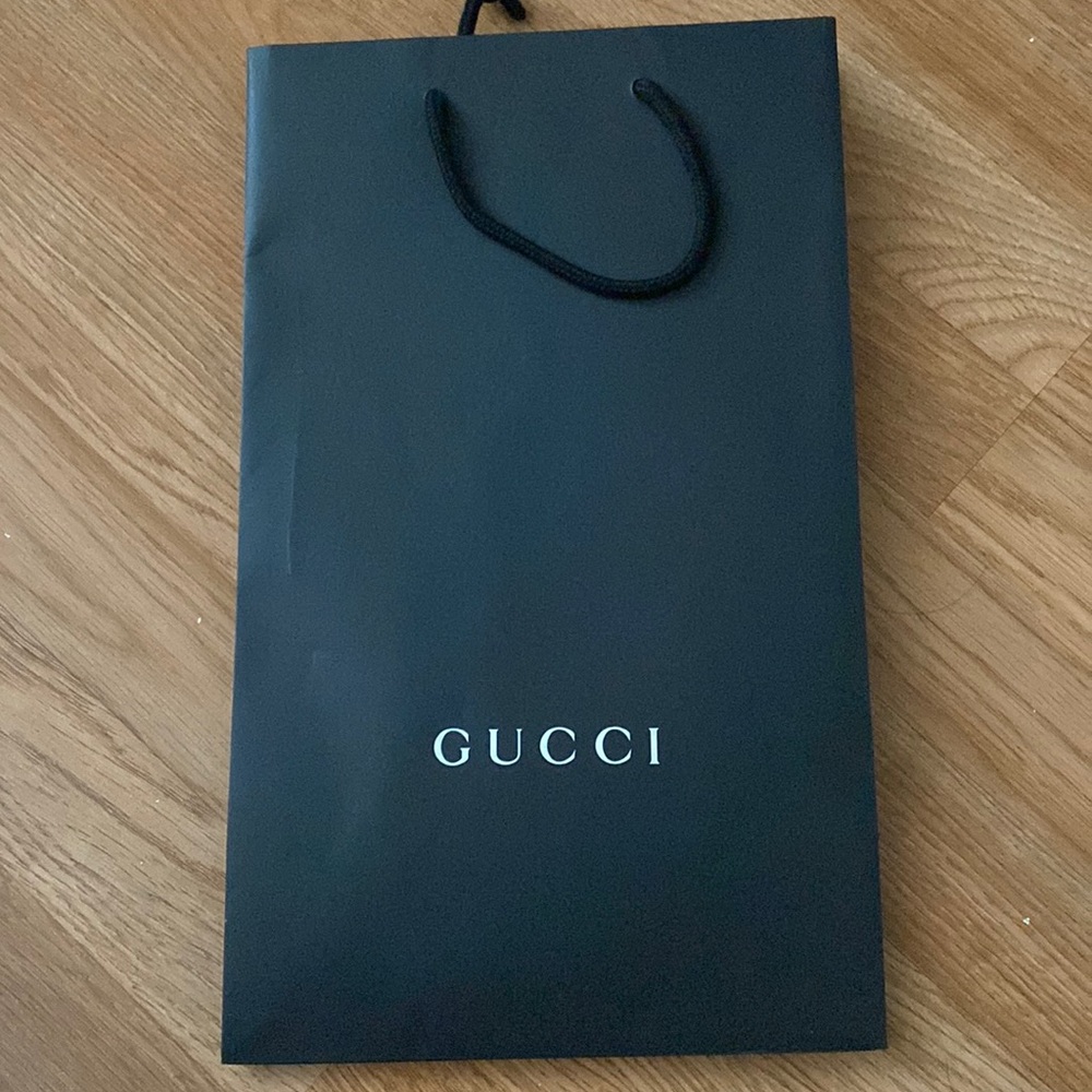 Gucci shopping bag